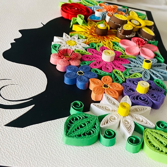 Quilling Love Woman Face Painting - Picture 7 of 12